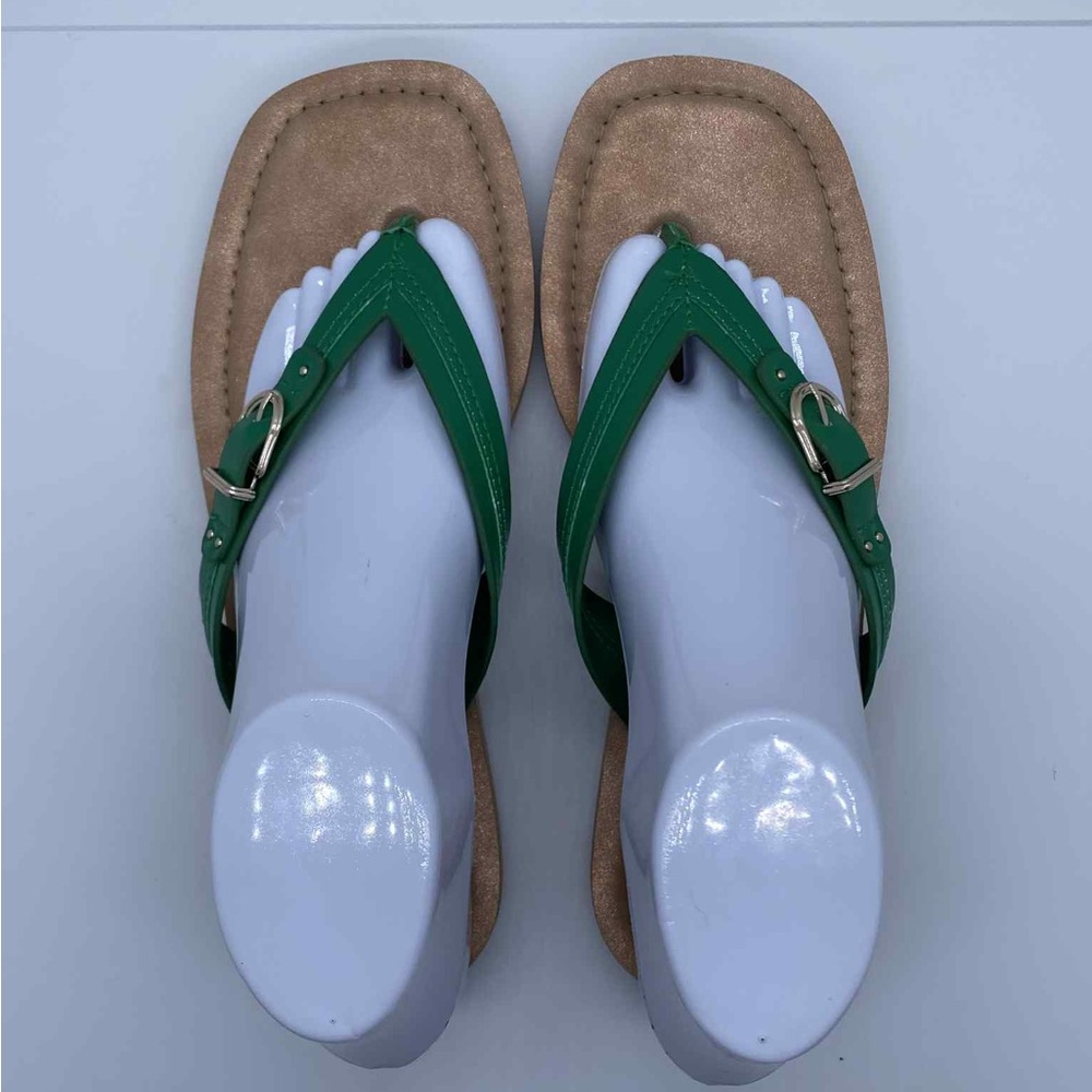 Kelly & Katie Green and Tan Thong Sandals with Gold Buckle - Picture 3 of 8